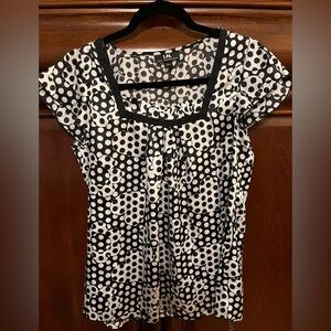 I.N. San Francisco Black and White Polka Dot Flower Heart Mod Blouse L